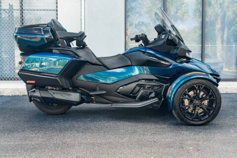 2022 Can-Am Spyder RT SE6