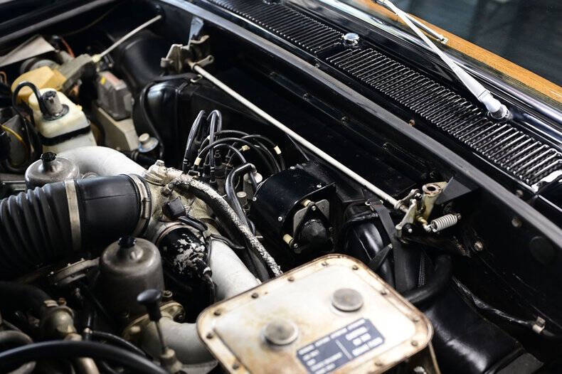 1972 Rolls-Royce SILVER CLOUD LWB