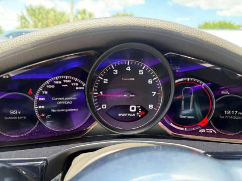 2017 Porsche Panamera 4S