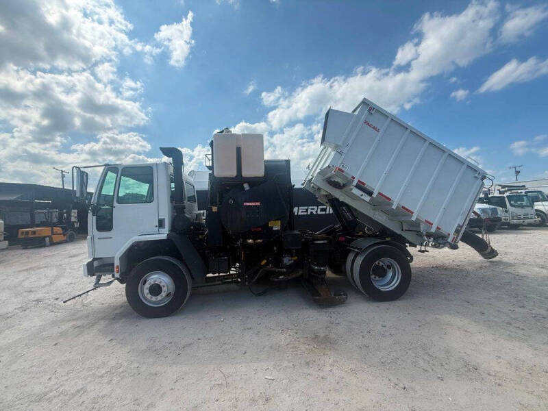 2006 Sterling SC8000 Cargo