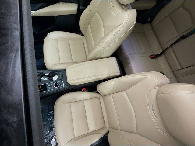 2024 Cadillac XT4 Luxury