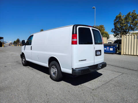 2021 Chevrolet Express 2500