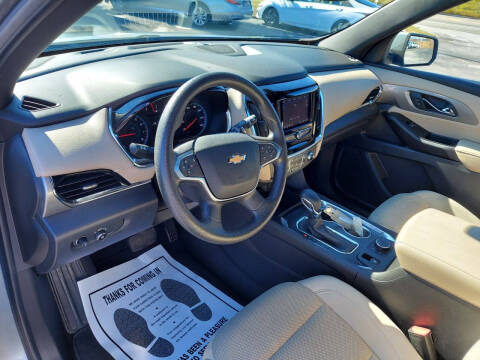 2023 Chevrolet Traverse LS