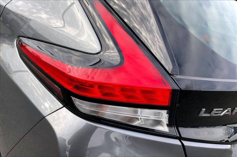 2024 Nissan LEAF SV PLUS