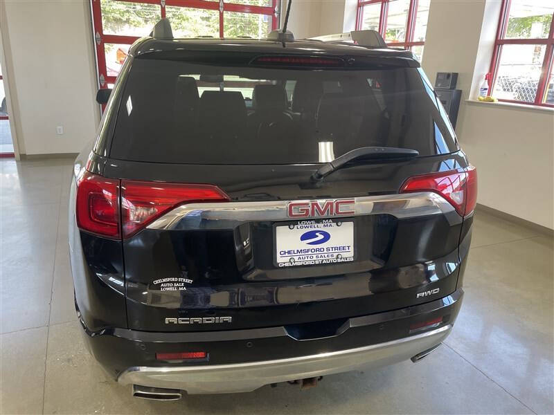 2017 GMC Acadia Denali