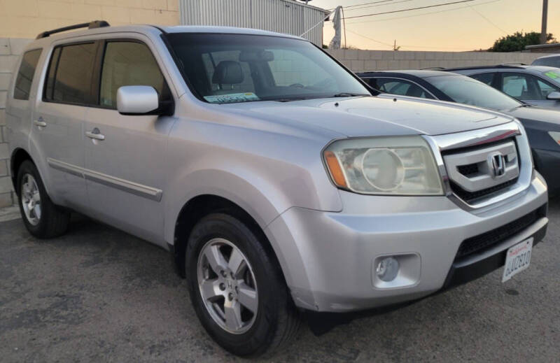 2011 Honda Pilot for sale at Alonso's Auto Group in Oxnard CA