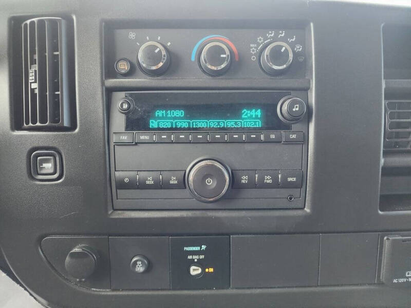 2022 GMC Savana 2500