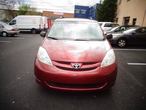 2009 Toyota Sienna for sale at Alexandria Car Connection in Alexandria VA