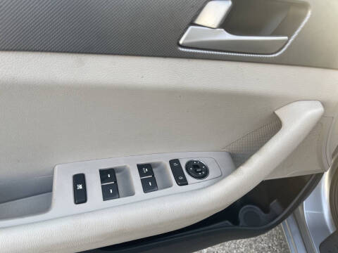 2016 Hyundai Sonata SE