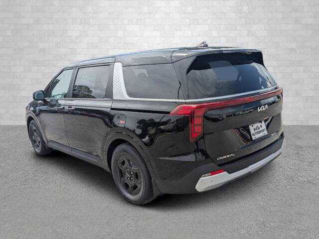 2025 Kia Carnival LXS