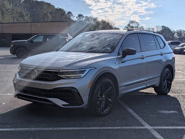 2023 Volkswagen Tiguan SE R-Line Black