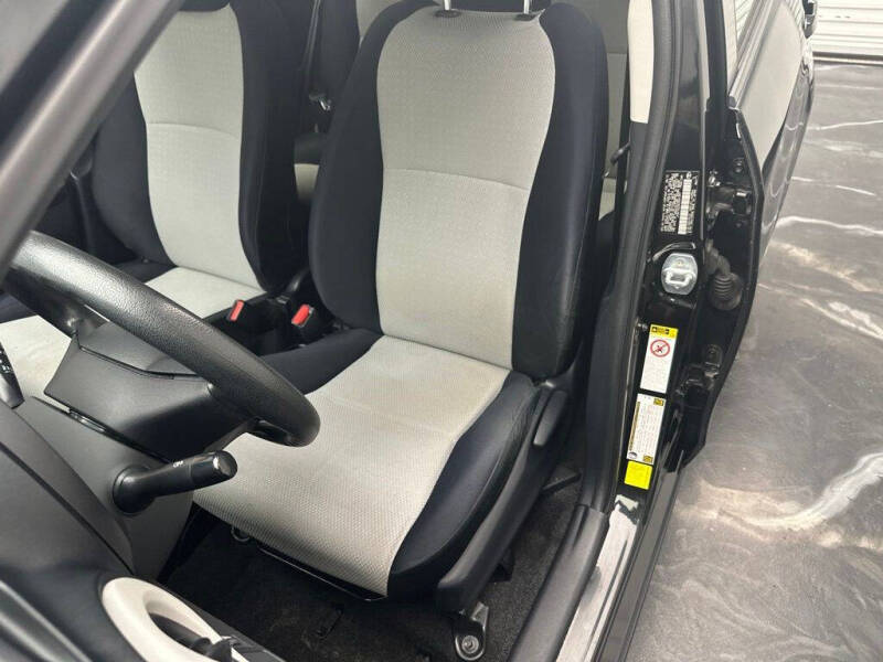 2012 Toyota Yaris