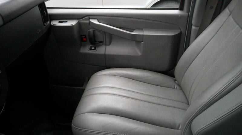 2019 GMC Savana 2500