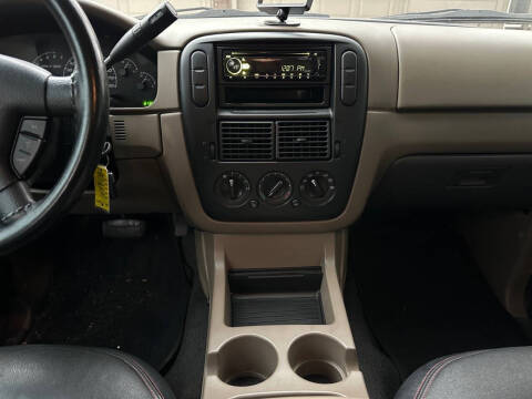 2002 Ford Explorer XLS