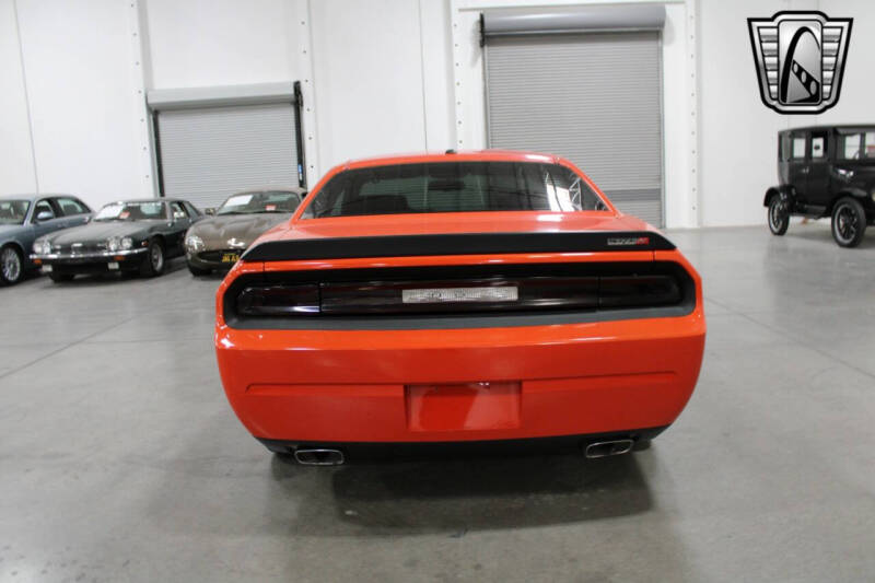 2009 Dodge Challenger SRT8