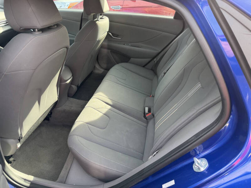 2023 Hyundai Elantra SEL