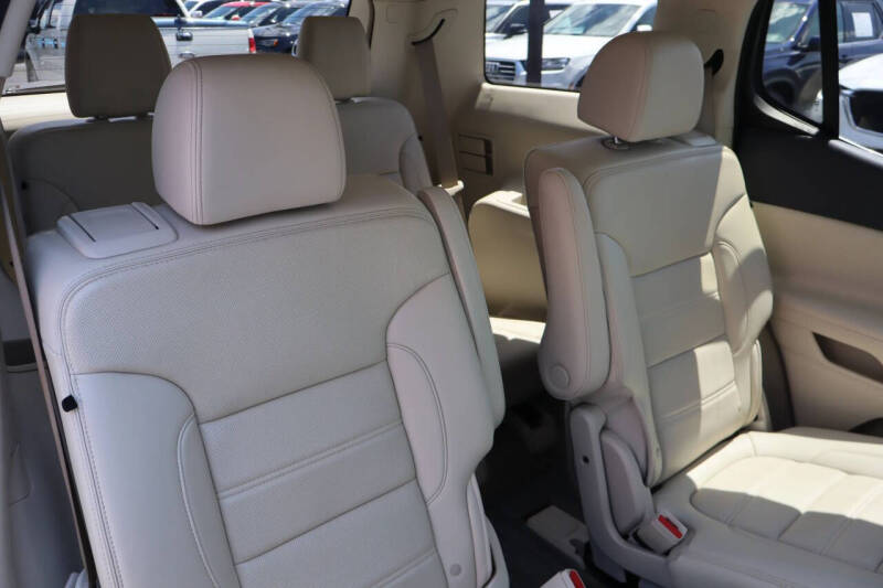 2021 GMC Acadia Denali