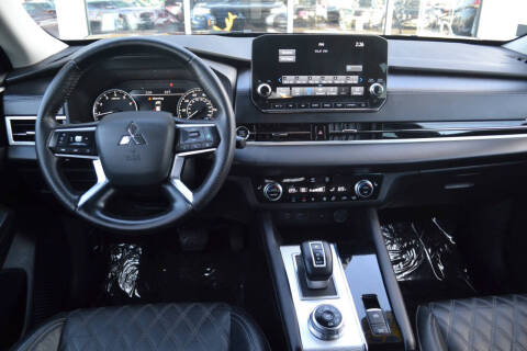 2022 Mitsubishi Outlander SEL