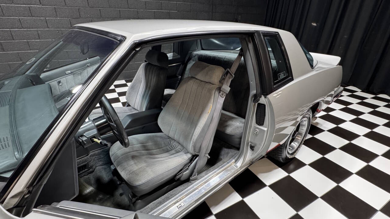 1986 Pontiac Grand Prix 14