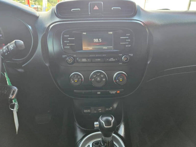 2016 Kia Soul +