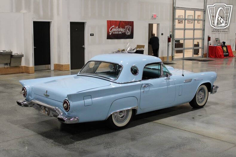 1957 Ford Thunderbird