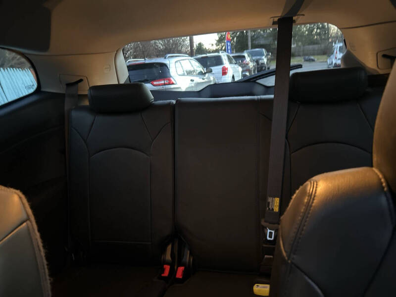 2012 Chevrolet Traverse LT