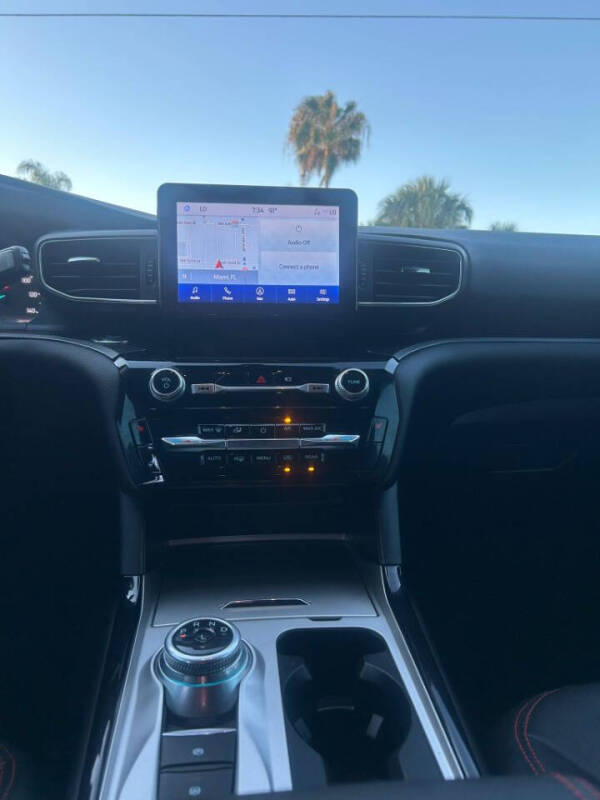 2022 Ford Explorer ST-Line