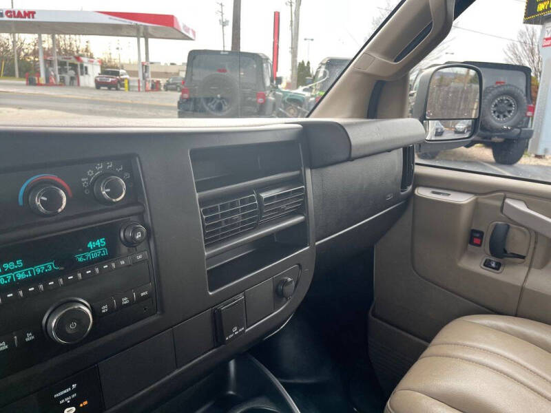 2016 Chevrolet Express 2500