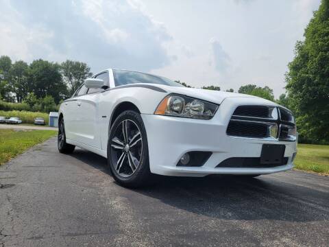 2013 Dodge Charger for sale at Sinclair Auto Inc. in Pendleton IN