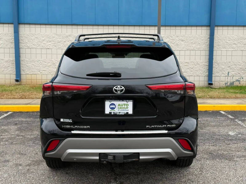 2022 Toyota Highlander Platinum