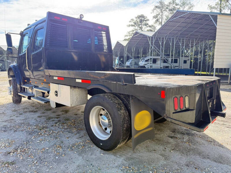 2021 Freightliner M2 106