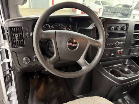 2017 GMC Savana 2500