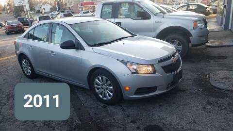 2011 Chevrolet Cruze for sale at STEVE GRAYSON MOTORS in Youngstown OH