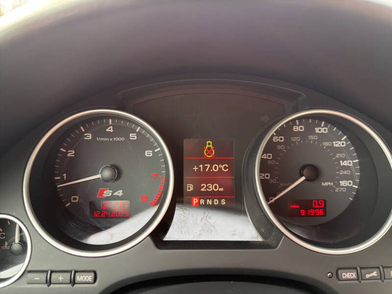 2005 Audi S4 quattro