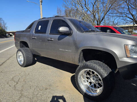 2007 Chevrolet Avalanche for sale at PBT AUTO SALES in North Little Rock AR