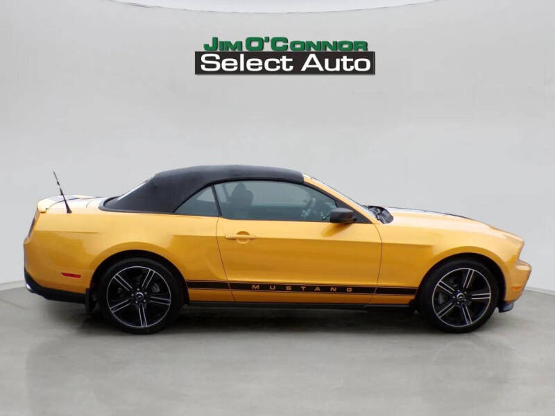 2012 Ford Mustang V6