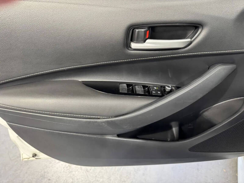 2020 Toyota Corolla Hatchback SE