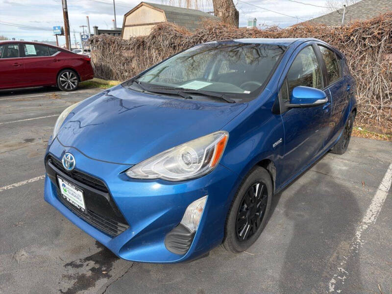 2016 Toyota Prius c Four