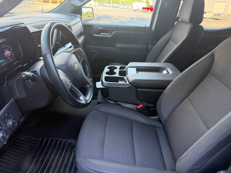 2025 Chevrolet Silverado 1500