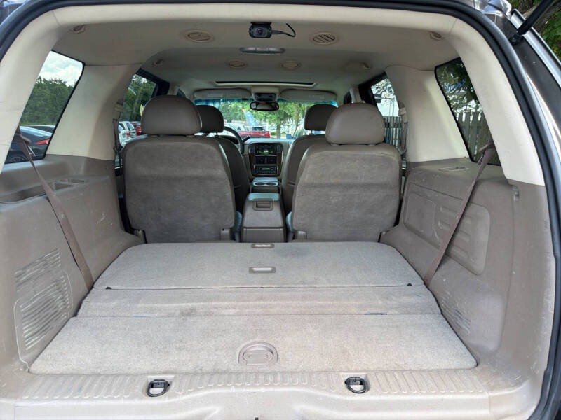 2005 Ford Explorer Eddie Bauer