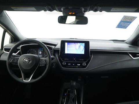 2025 Toyota Corolla Hatchback SE