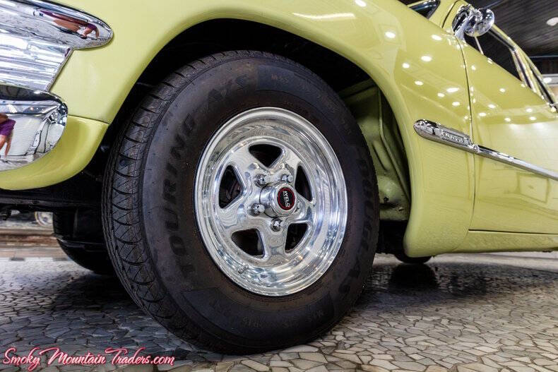 1950 Ford Custom Deluxe