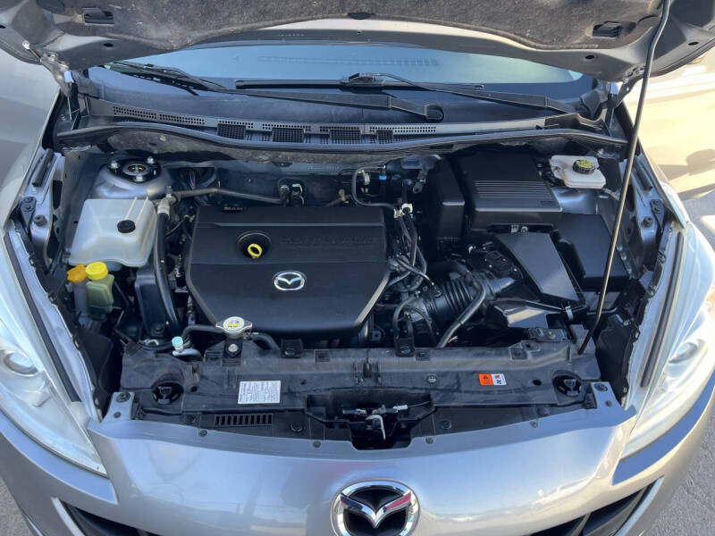 2013 Mazda MAZDA5 Sport