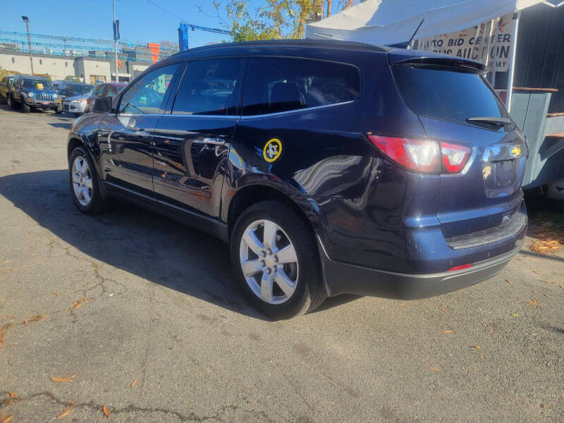 2016 Chevrolet Traverse LT