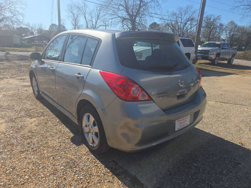 2011 Nissan Versa 1.8 SL