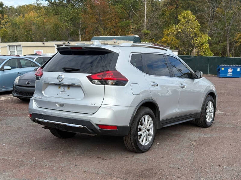 2020 Nissan Rogue SV