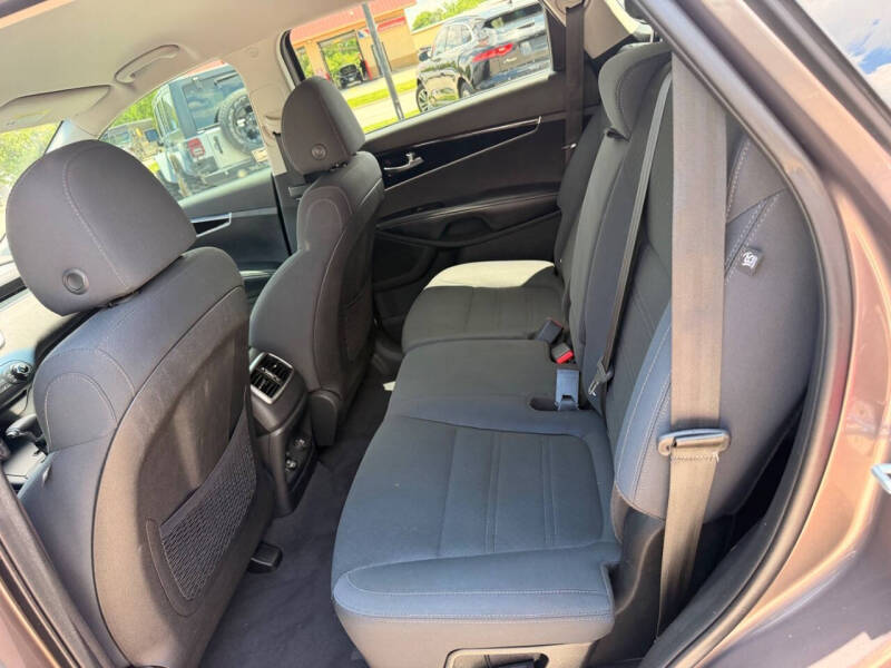 2019 Kia Sorento L