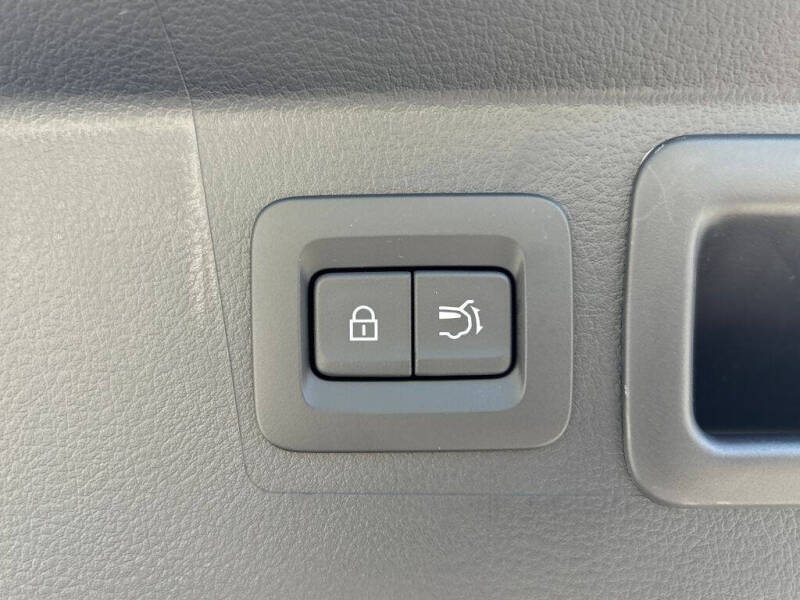 2025 Mazda CX-50 2.5 S Preferred