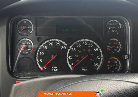 2020 Freightliner M2 106