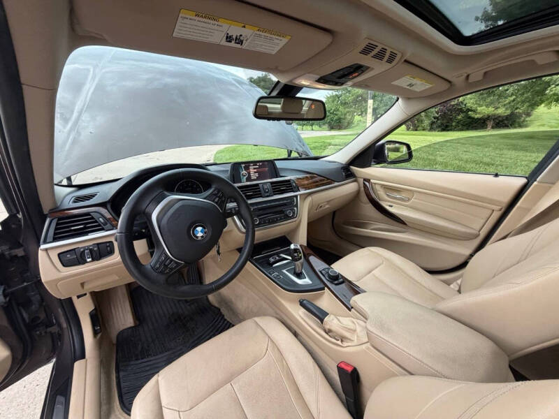 2012 BMW 3 Series 328i
